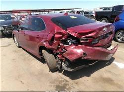 تۆیۆتا کامری